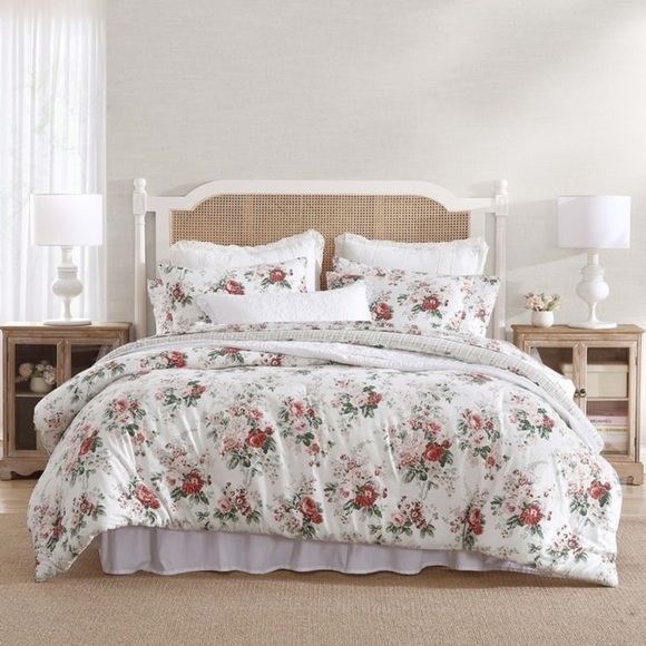 Laura Ashley Other - VTG Laura Ashley Twin Comforter Reversible Ashfield Floral Cottagecore 86x60 USA